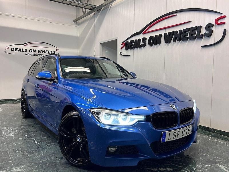 Blå Begagnad 2017 BMW 330 M Sport Kombi | 229 900 kr (Marknadspris) - Bild 1/4