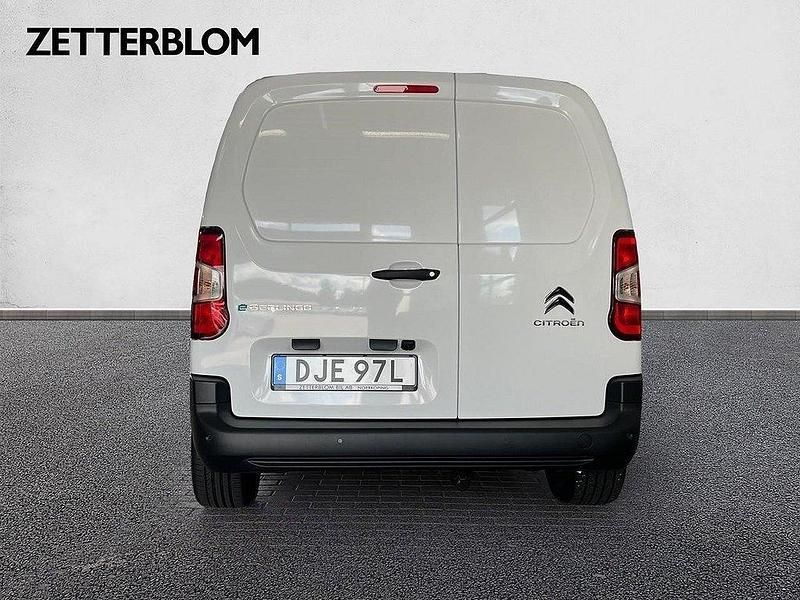 Begagnad Citroën e-Berlingo Business Class 100 kW (136 HK) 2023 Icy white Minibuss
