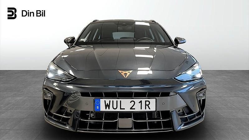 Begagnad Cupra Leon 150 HK (110 kW) 2024 Mörkgrå Kombi