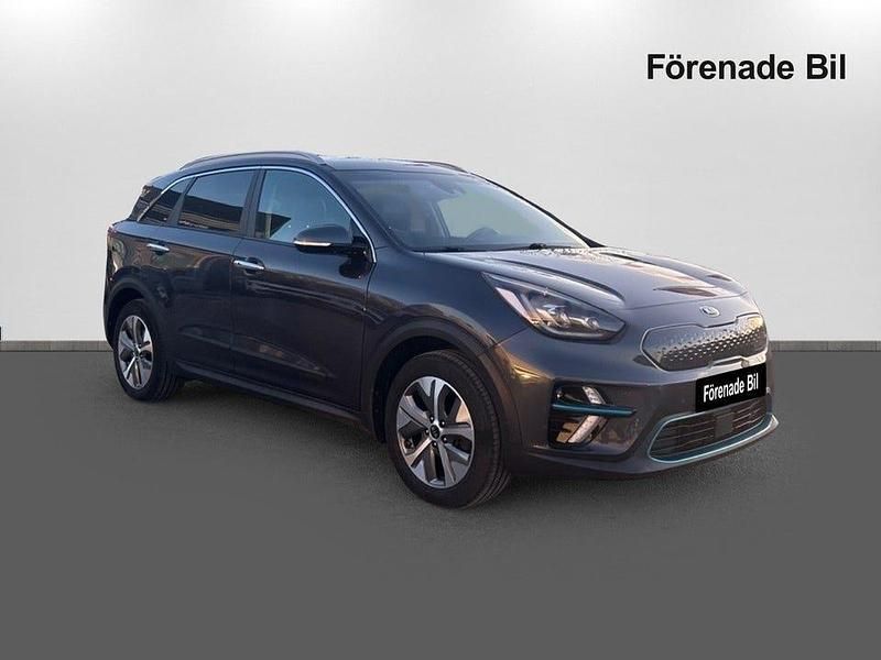 Begagnad Kia e-Niro Advance 150 kW (204 HK) 2018 Grå SUV