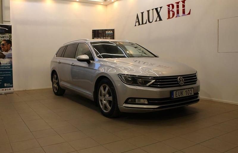 Silver Begagnad 2015 VW Passat | 119 900 kr (Bra pris) - Bild 1/4