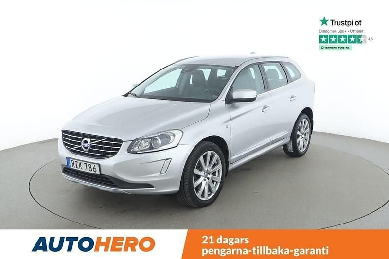 Silver Begagnad 2015 Volvo XC60 Ocean Race SUV | 189 000 kr (Marknadspris) - Bild 1/4