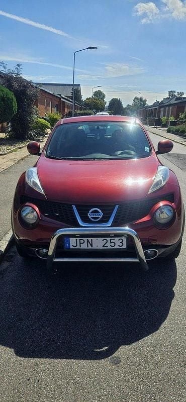 Röd Begagnad 2011 Nissan Juke SUV | 52 000 kr (Bra pris) - Bild 1/4