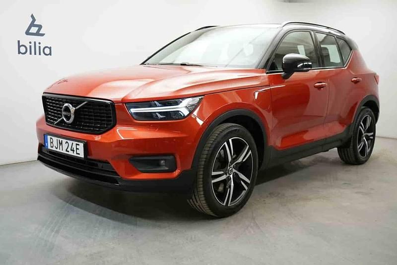 Begagnad Volvo XC40 R-Design 262 HK (192 kW) 2020 Röd SUV