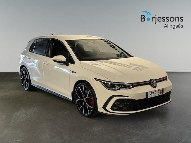 Vit Begagnad 2022 VW Golf VIII GTI Halvkombi | 339 900 kr (Bra pris) - Bild 1/4