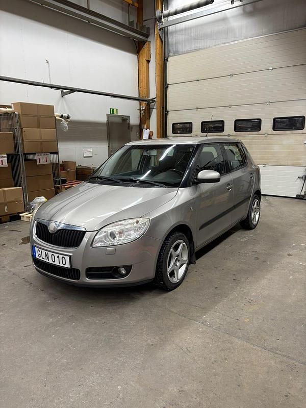 Begagnad 2008 Skoda Fabia Halvkombi | 21 000 kr (Superpris) - Bild 1/4