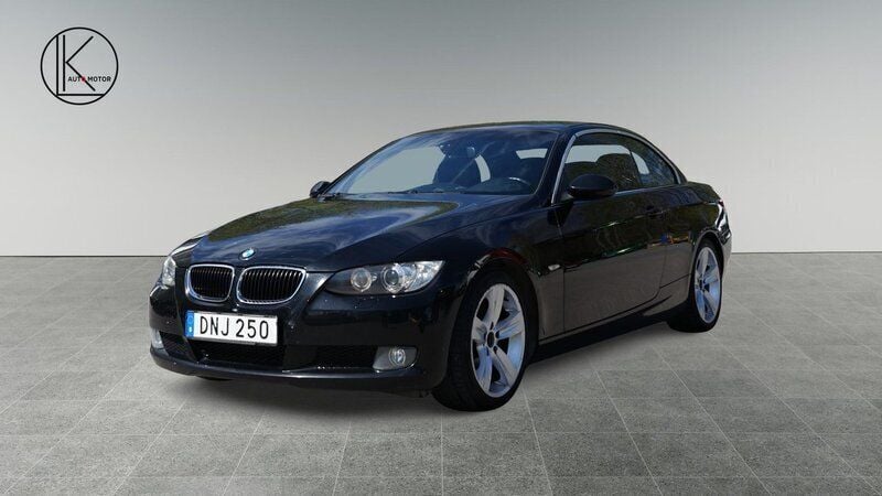 Svart Begagnad 2007 BMW 320 Cabriolet Cab | 94 900 kr (Marknadspris) - Bild 1/4