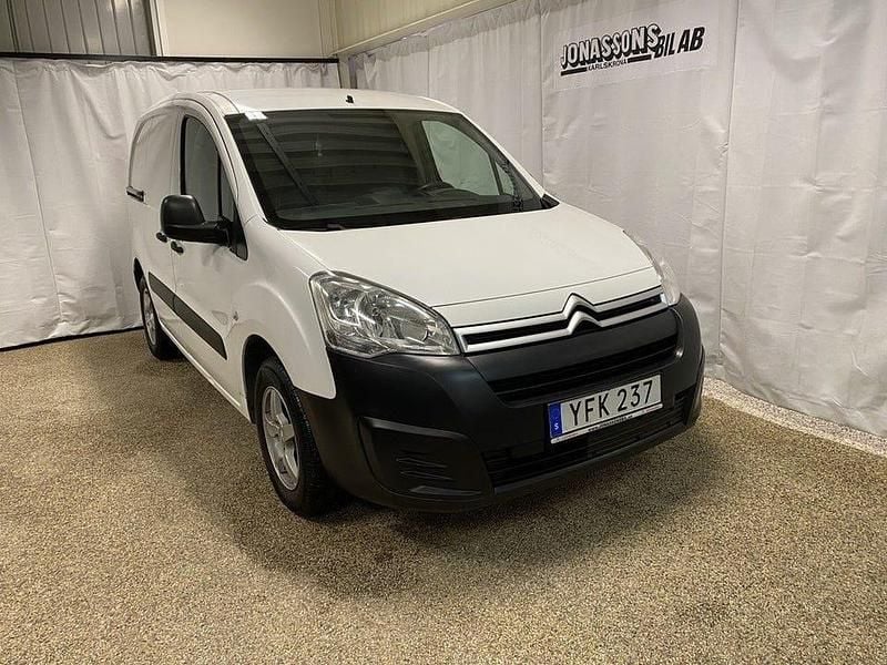 Begagnad Citroën Berlingo 75 HK (55 kW) 2016 Vit Minibuss