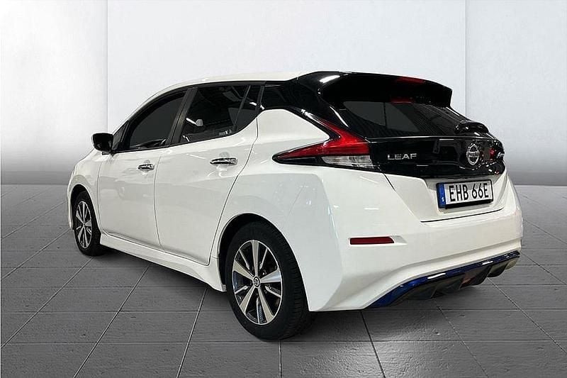 Vit Begagnad 2019 Nissan Leaf Halvkombi | 158 800 kr (Marknadspris) - Bild 1/4