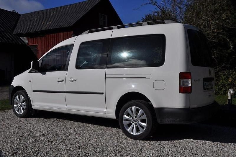 Begagnad VW Caddy Maxi 109 HK (80 kW) 2014 Vit Minibuss