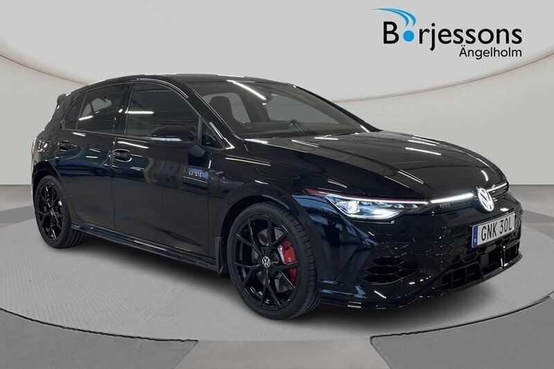 Svart Ny 2024 VW Golf VIII GTI Clubsport Halvkombi | 479 900 kr (Lite dyr) - Bild 1/4
