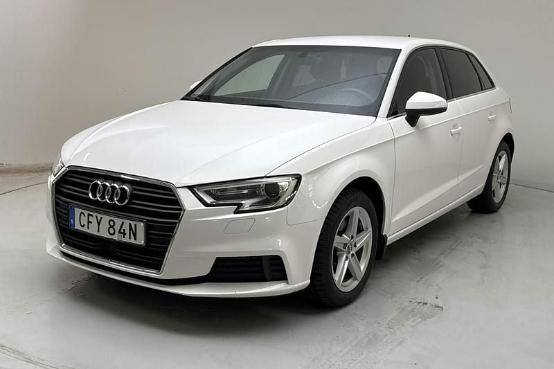 Vit Begagnad 2020 Audi A3 Proline | 189 800 kr (Bra pris) - Bild 1/4