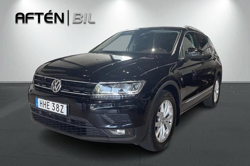 Svart Begagnad 2020 VW Tiguan SUV | 239 000 kr (Bra pris) - Bild 1/3