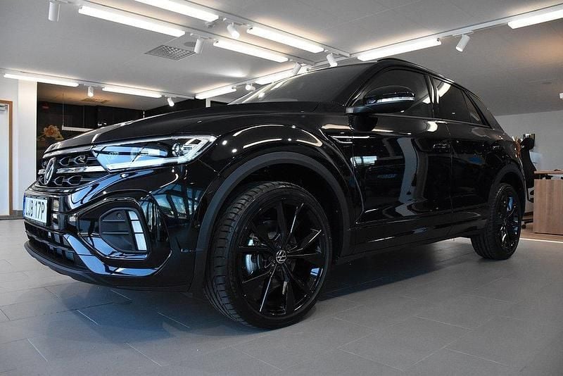 Svart Ny 2025 VW T-Roc Black Edition SUV | 493 600 kr - Bild 1/3