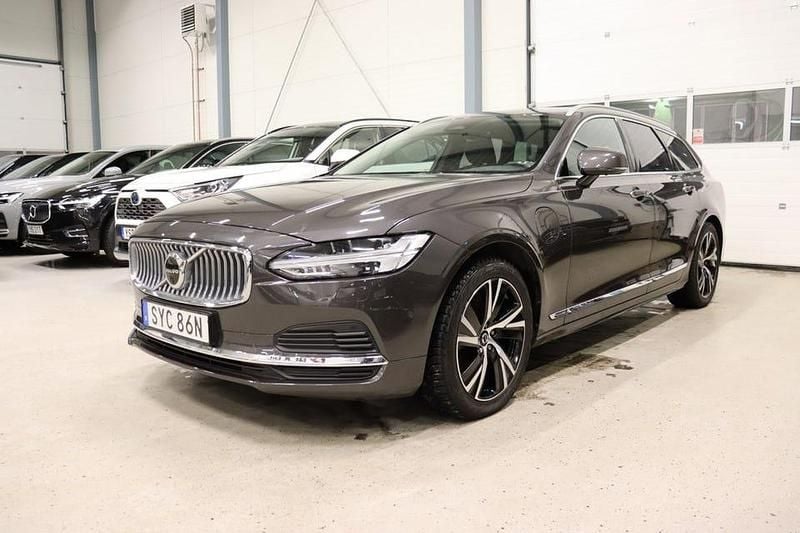 Grå Begagnad 2022 Volvo V90 Inscription Kombi | 419 900 kr - Bild 1/4