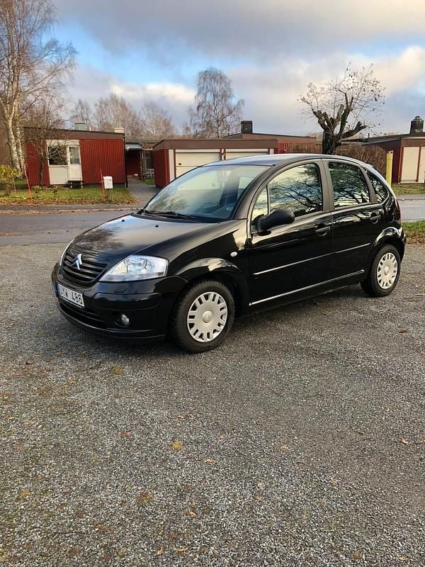 Begagnad 2004 Citroën C3 Comfort Halvkombi | 29 000 kr (Lite dyr) - Bild 1/4