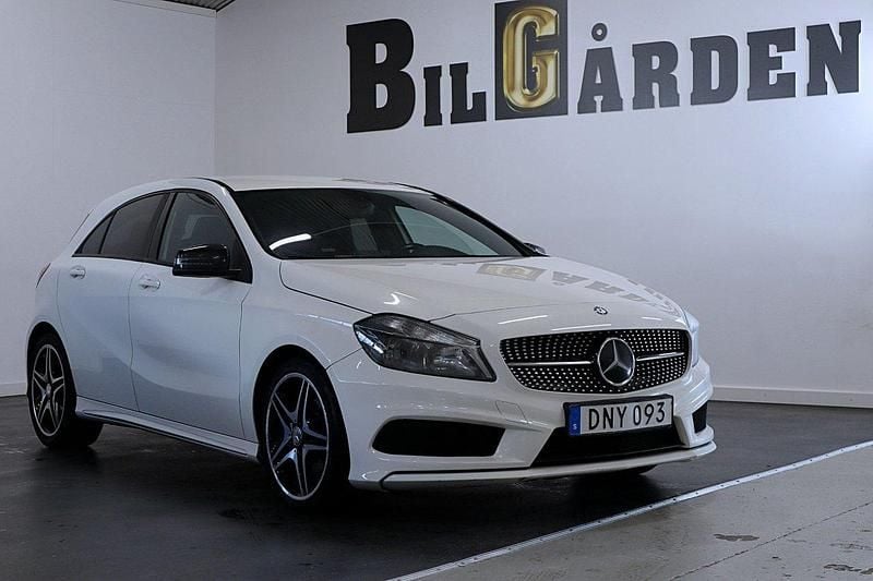 Vit Begagnad 2014 Mercedes A180 AMG Halvkombi | 129 900 kr (Marknadspris) - Bild 1/4