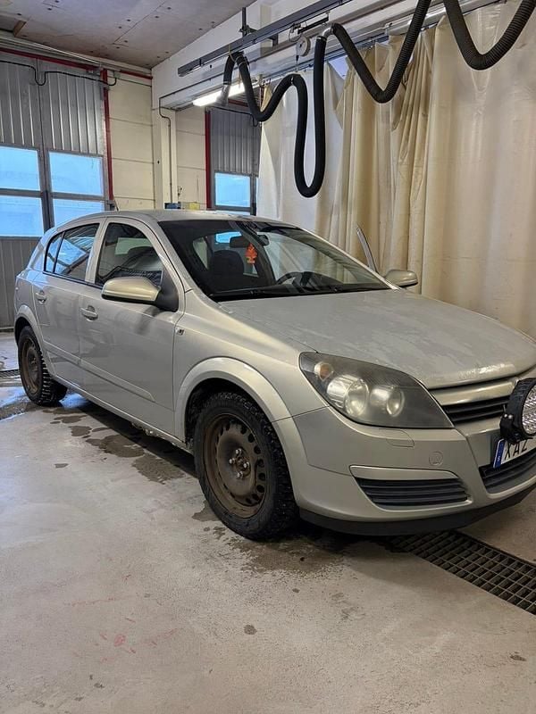 Begagnad 2005 Opel Astra | 18 500 kr (Bra pris) - Bild 1/4