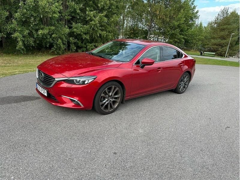Röd Begagnad 2016 Mazda 6 Sedan | 179 000 kr (Lite dyr) - Bild 1/4