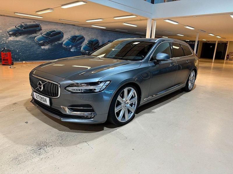 Grå Begagnad 2017 Volvo V90 Inscription Kombi | 258 900 kr (Marknadspris) - Bild 1/4