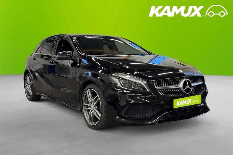 Svart Begagnad 2015 Mercedes A180 AMG Halvkombi | 159 800 kr (Marknadspris) - Bild 1/4