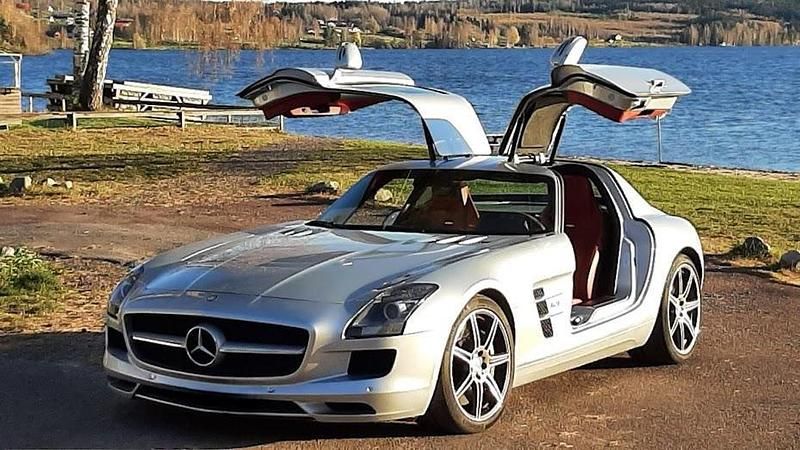 Silver Begagnad 2011 Mercedes SLS AMG AMG Sportkupé | 2 800 000 kr - Bild 1/4