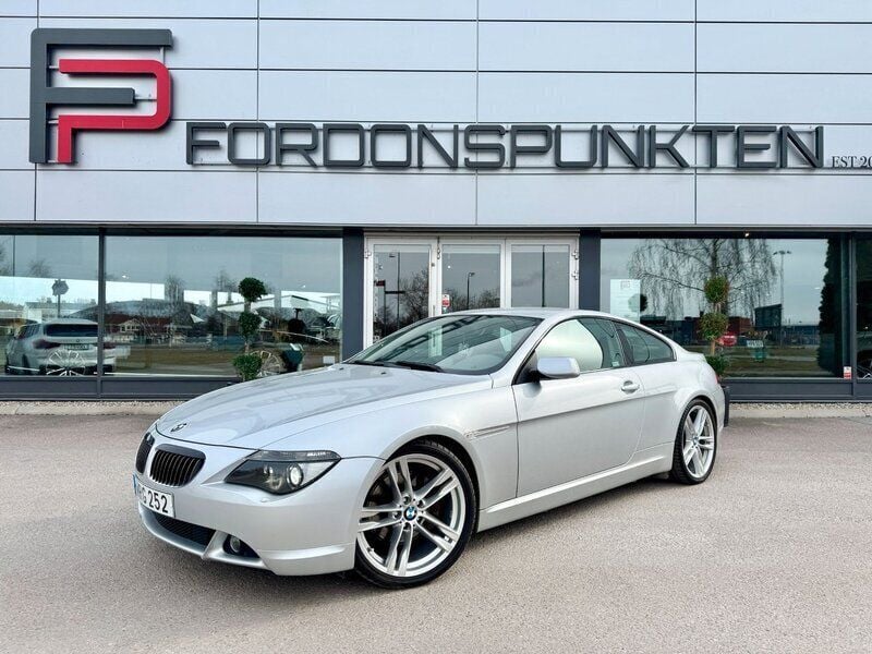 Ljusgrå Begagnad 2005 BMW 645 Sportkupé | 179 000 kr - Bild 1/4