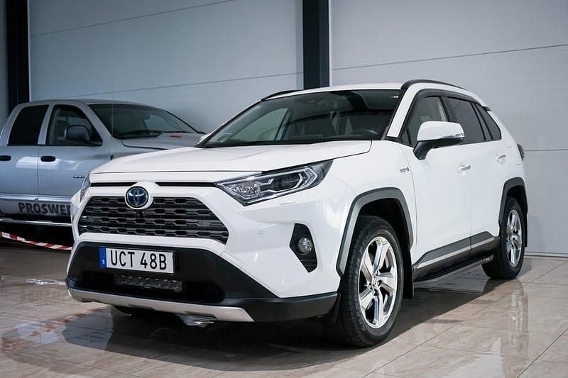 Begagnad Toyota RAV4 Hybrid Executive 222 HK (163 kW) 2019 Vit SUV