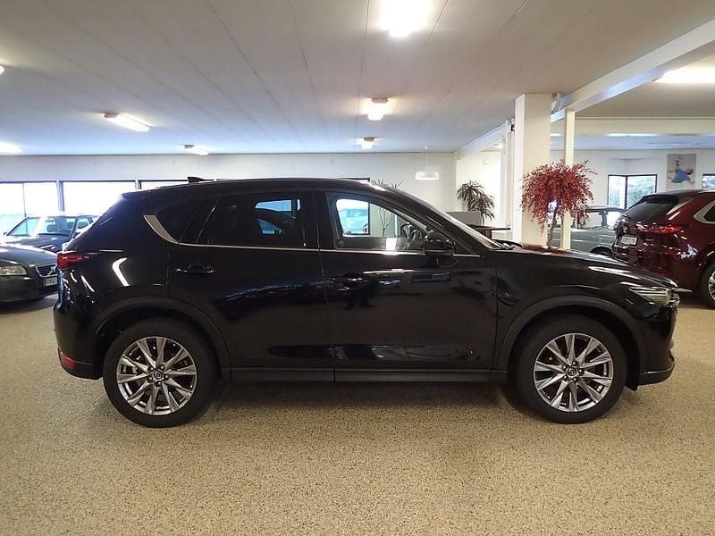 Begagnad Mazda CX-5 Optimum 165 HK (121 kW) 2019 Jet black mica metallic SUV