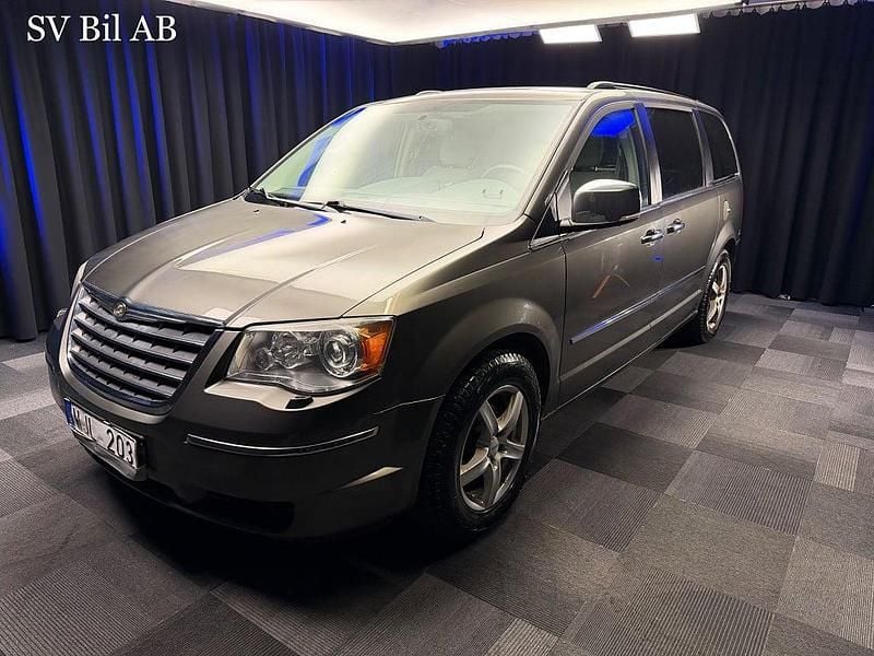 Grå Begagnad 2010 Chrysler Grand Voyager Minibuss | 79 900 kr (Bra pris) - Bild 1/4