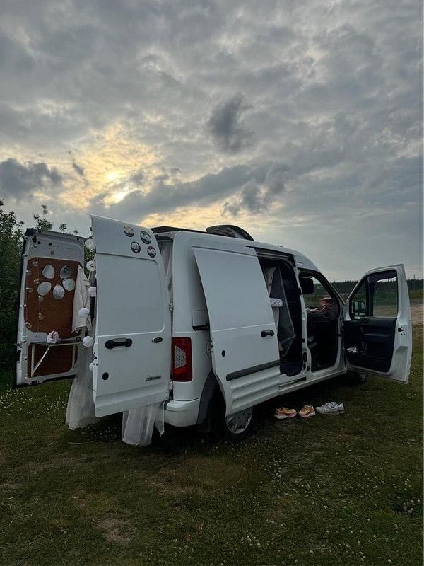 Vit Begagnad 2011 Ford Transit | 45 000 kr (Dyr) - Bild 1/2