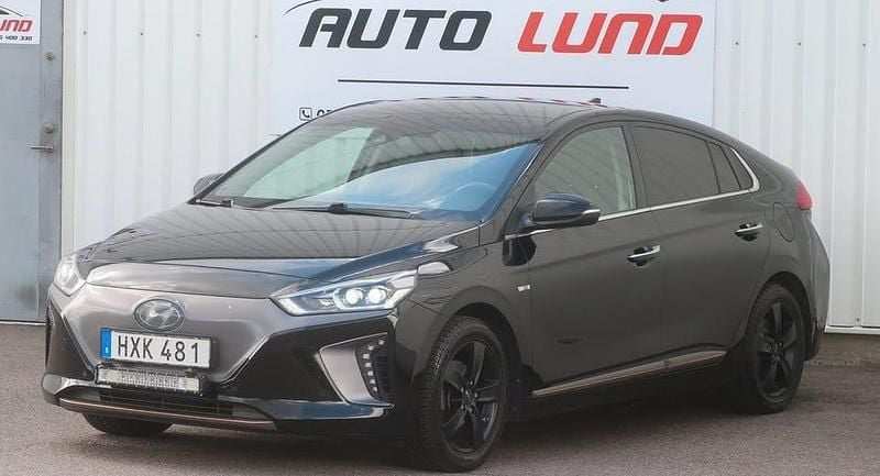 Svart Begagnad 2017 Hyundai Ioniq Premium Halvkombi | 109 900 kr (Marknadspris) - Bild 1/4