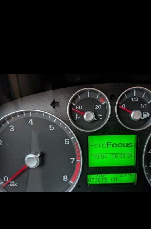 Blå Begagnad 2006 Ford Focus Kombi | 67 000 kr (Lite dyr) - Bild 1/4