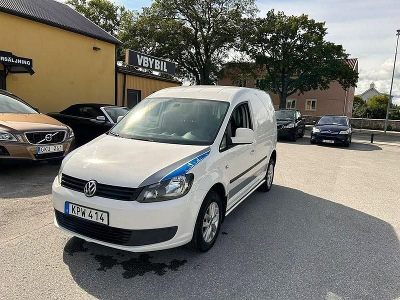 Vit Begagnad 2015 VW Caddy Minibuss | 102 000 kr (Bra pris) - Bild 1/4