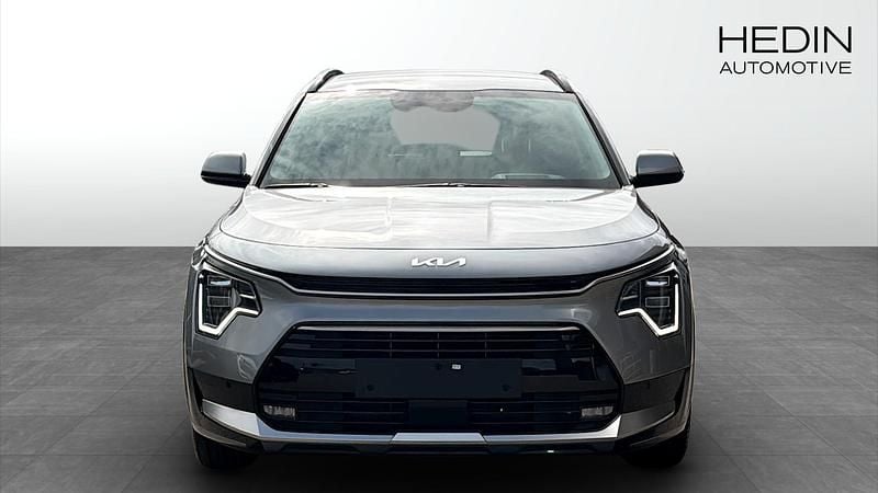 Begagnad Kia Niro Advance 184 HK (135 kW) 2025 Grå (silver) SUV