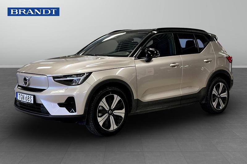 Grå Begagnad 2023 Volvo XC40 Single Motor SUV | 349 900 kr (Marknadspris) - Bild 1/3
