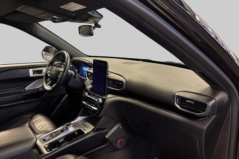 Begagnad Ford Explorer ST-Line 464 HK (341 kW) 2021 Svart SUV