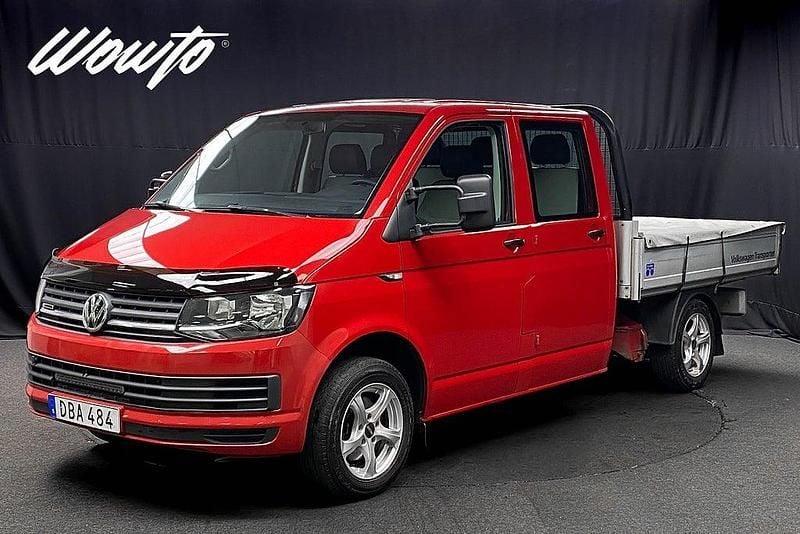 Röd Begagnad 2018 VW Transporter Van | 349 800 kr (Lite dyr) - Bild 1/3