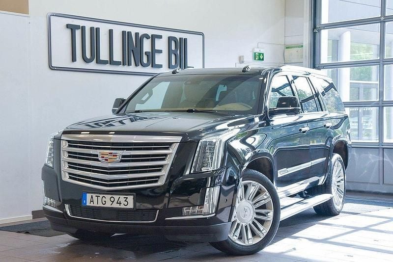 Svart Begagnad 2017 Cadillac Escalade SUV | 599 900 kr - Bild 1/4
