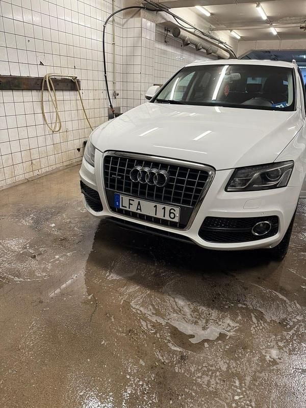 Begagnad 2011 Audi Q5 S-Line SUV | 90 000 kr (Marknadspris) - Bild 1/4