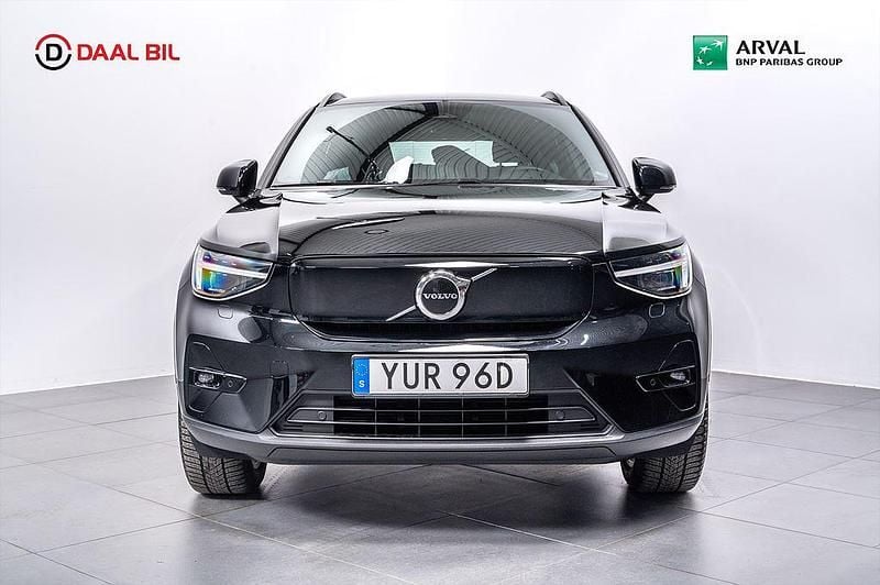 Begagnad Volvo XC40 Single Motor 175 kW (238 HK) 2022 Svart SUV