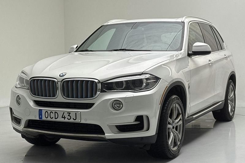 Vit Begagnad 2017 BMW X5 SUV | 287 000 kr - Bild 1/4