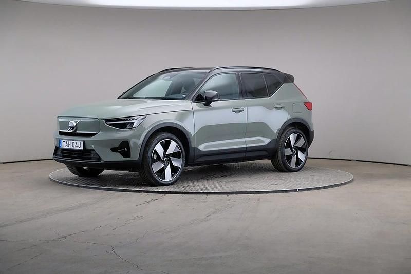 Grön Begagnad 2022 Volvo XC40 Ultimate SUV | 379 000 kr - Bild 1/4