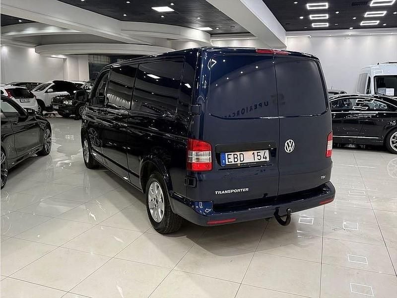 Begagnad VW T5 140 HK (102 kW) 2013 Mörkblå Van