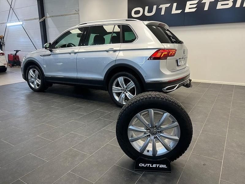 Begagnad VW Tiguan 200 HK (147 kW) 2020 Silver SUV