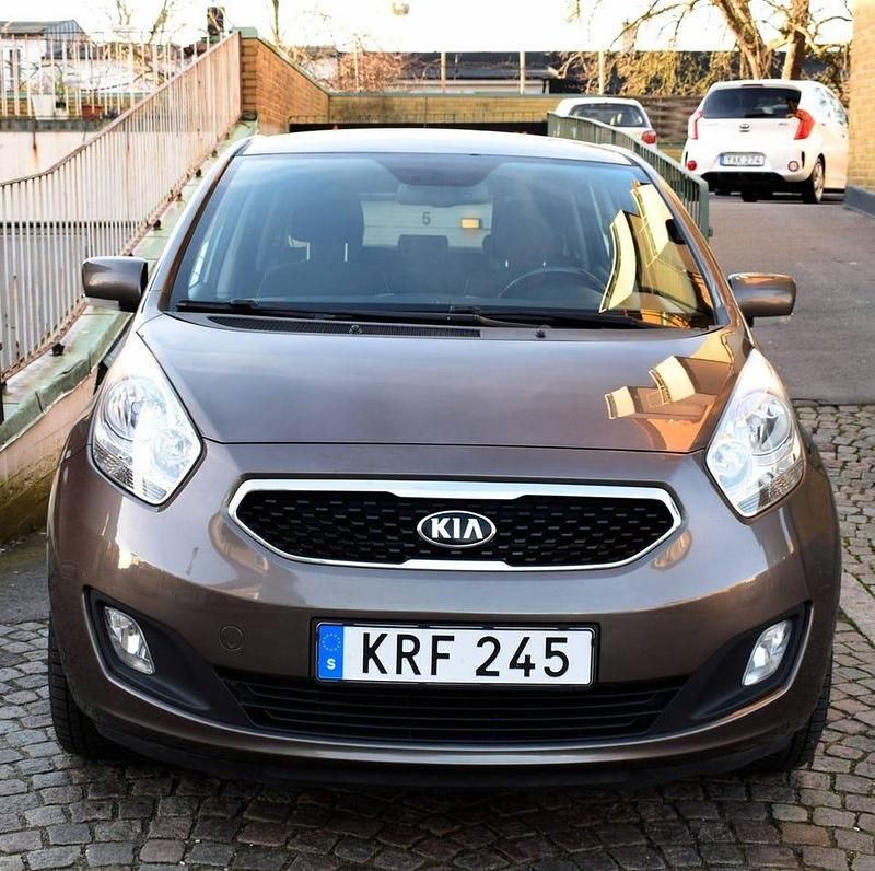 Grön Begagnad 2015 Kia Venga Comfort Halvkombi | 68 000 kr (Superpris) - Bild 1/4