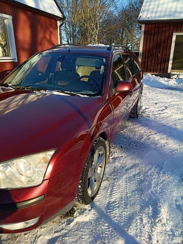 Begagnad Ford Mondeo 170 HK (125 kW) 2003 Kombi