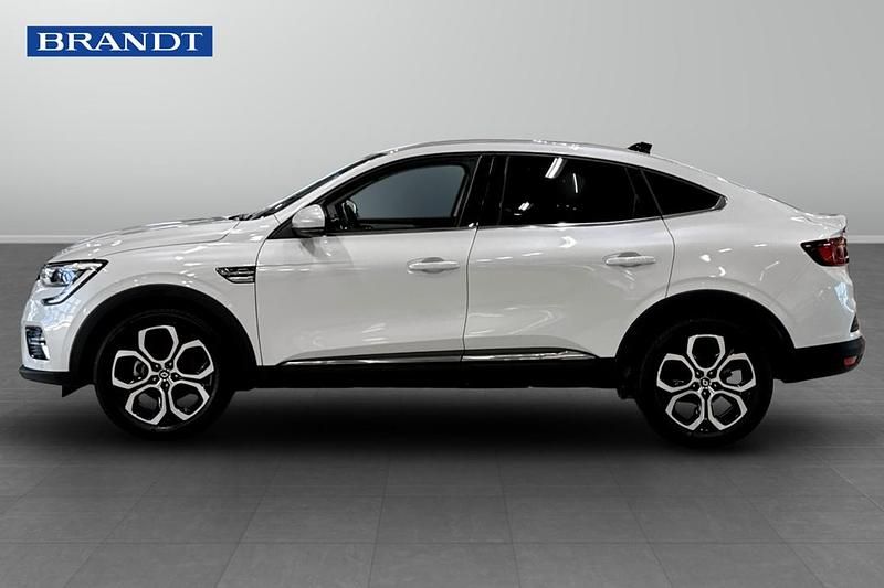 Begagnad Renault Arkana Techno 144 HK (105 kW) 2023 Vit SUV