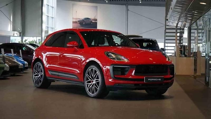 Röd Begagnad 2022 Porsche Macan S SUV | 675 000 kr - Bild 1/1