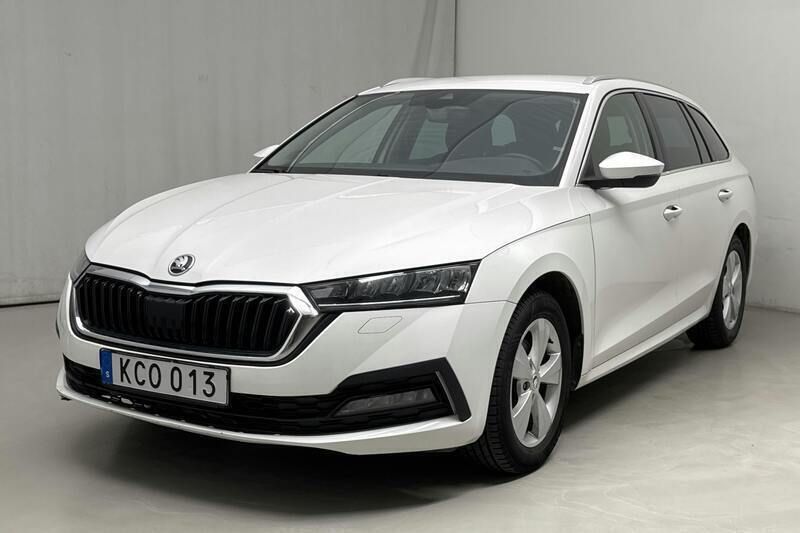 Vit Begagnad 2021 Skoda Octavia | 135 000 kr (Bra pris) - Bild 1/4
